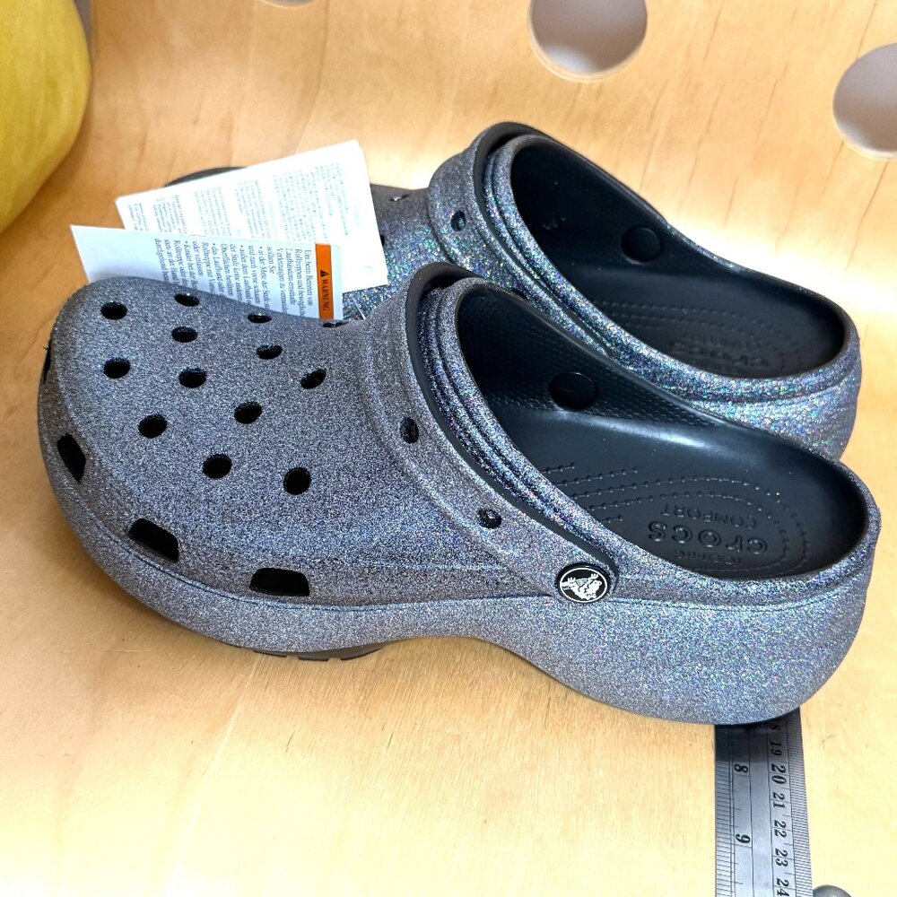 NWT CROCS Silver Glitter Platform Comfort Clogs Womens Size 10 Sparkly New